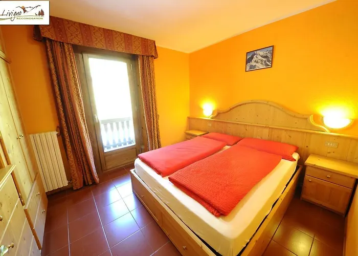 Apartmán Casa Florin Giumel By *