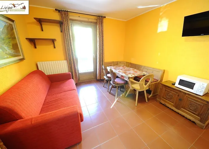 Apartmán Casa Florin Giumel By *